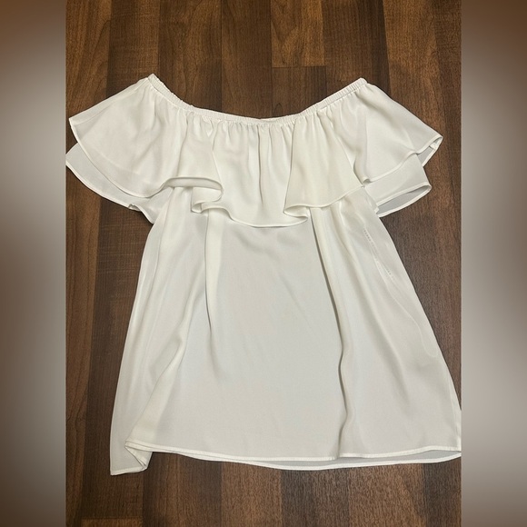 Ivanka Trump Cream Ruffled Off-Shoulder Blouse - Picture 1 of 9